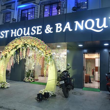 Om Guest House And Banquet Kolkata Exterior photo